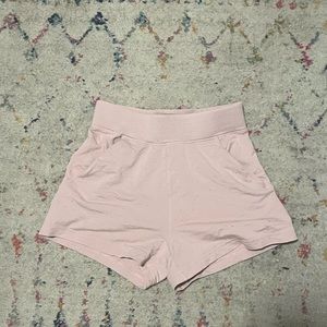 LULULEMON La Sweat Shorts, Mink Berry (pink), size 4